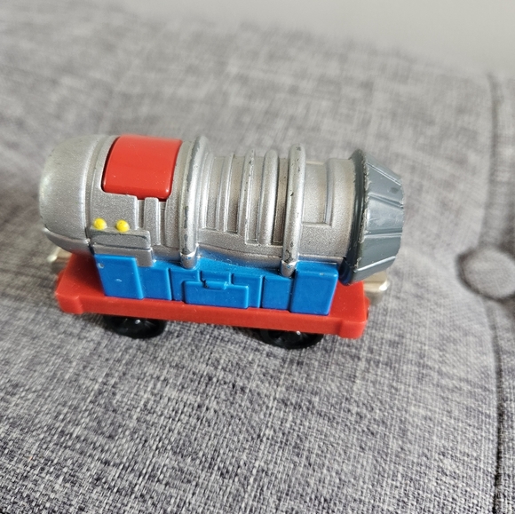 Thomas and Friends metal die cast jet engine train - Picture 2 of 4